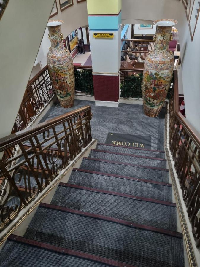 Clark Angeles Tiger Hotel 外观 照片